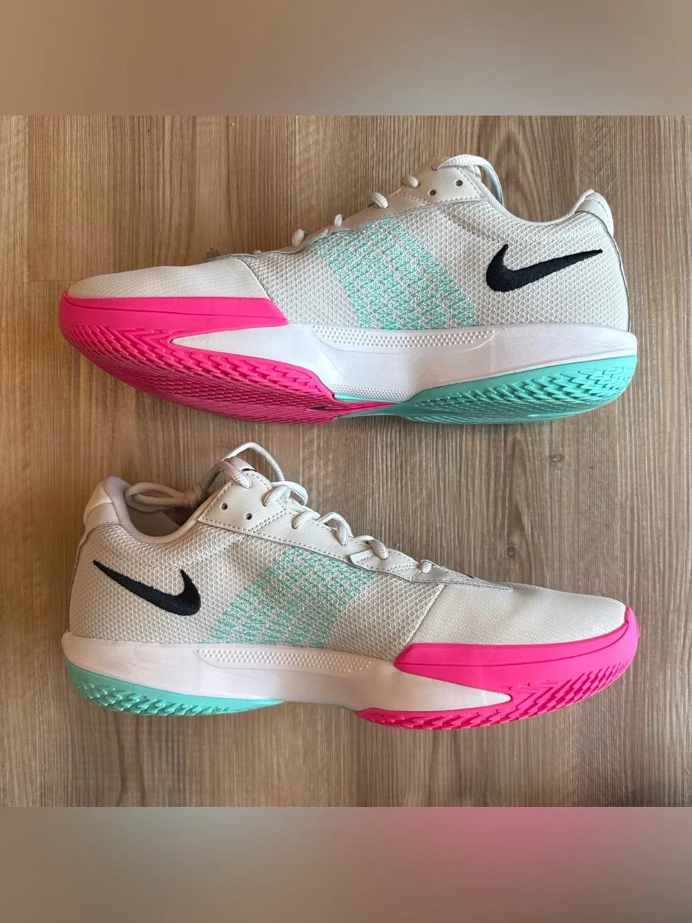 Nike Air Zoom G.T. Cut Academy Men’s 12.5/Women’s 14 size basketball shoes